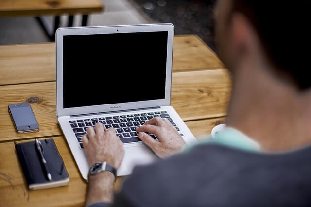 Sprawdź czy jesteś uzależniony od Internetu